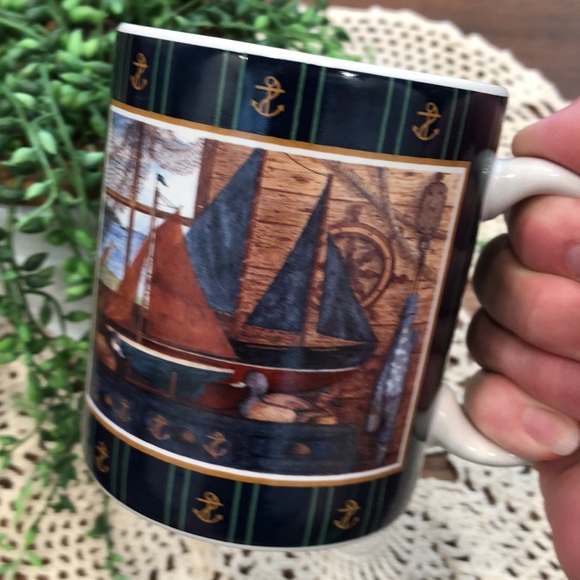 Lang and Wise collector mug - Picture 7 of 8